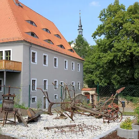Apartment In Maxen Mit Terrasse, Garten Und Grill